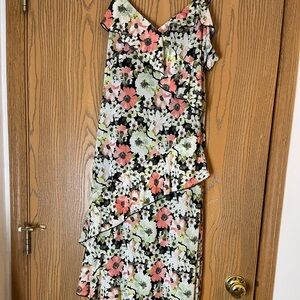 Chic Asymmetrical Floral Dress